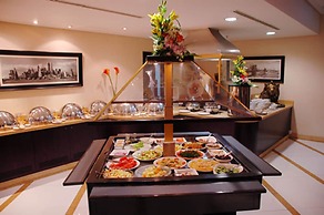 Avenue Hotel