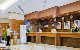 Avenue Hotel