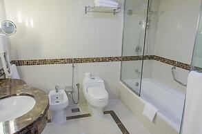 Avenue Hotel