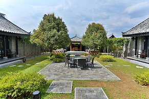 Banyan Tree Lijiang