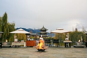 Banyan Tree Lijiang