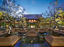 Banyan Tree Lijiang