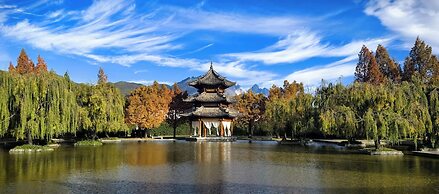 Banyan Tree Lijiang