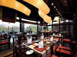 Banyan Tree Lijiang