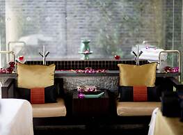 Banyan Tree Lijiang