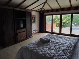Casa Caletas