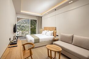 Akrotiri Beach Resort & Spa - Adult Friendly