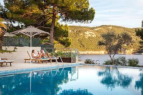 Akrotiri Beach Resort & Spa - Adult Friendly