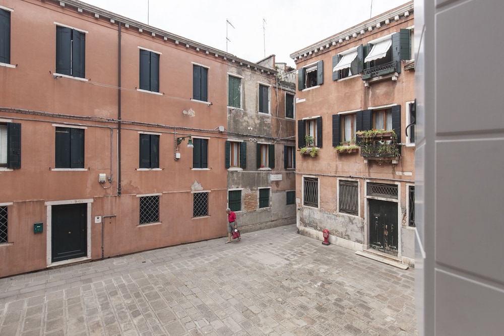 Casa del Melograno