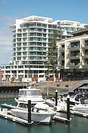 Oaks Glenelg Liberty Suites