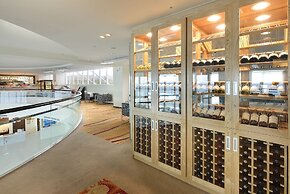 Chateau Beach Resort