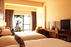 Chateau Beach Resort