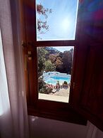 Hotel Humaina