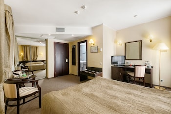 Old Estate Hotel & Spa