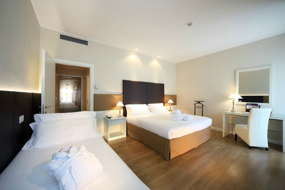 National Hotel