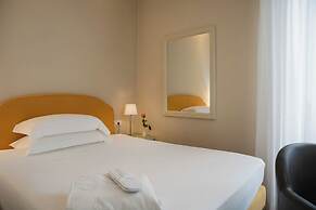 National Hotel