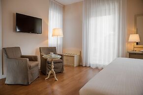 National Hotel