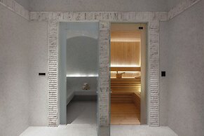 Azerai La Residence Hue