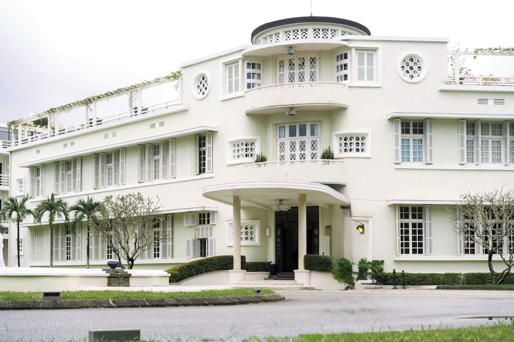 Azerai La Residence Hue