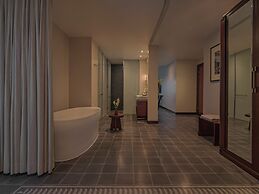 Azerai La Residence Hue