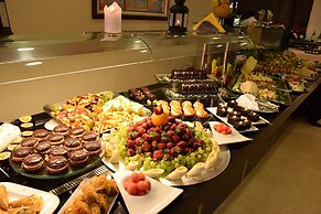 Olympia Golden Beach & Spa