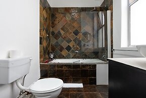 Cape Diamond Boutique Hotel
