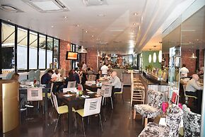 Cape Diamond Boutique Hotel
