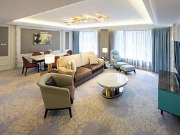 Grand Emperor Hotel
