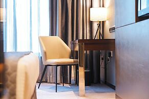 Grand Emperor Hotel
