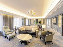 Grand Emperor Hotel