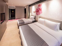 Grand Emperor Hotel