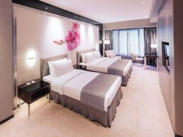 Grand Emperor Hotel