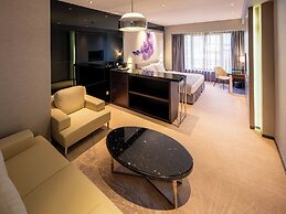Grand Emperor Hotel