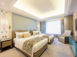 Grand Emperor Hotel