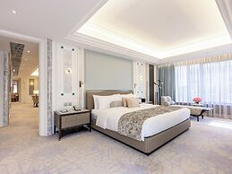 Grand Emperor Hotel