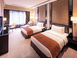 Grand Emperor Hotel