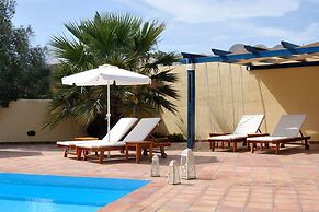 Melina Hotel