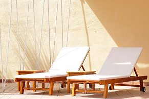 Melina Hotel
