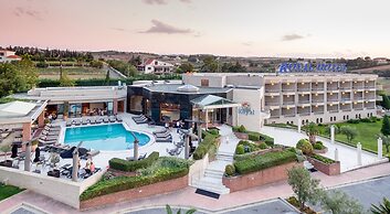 Royal Hotel