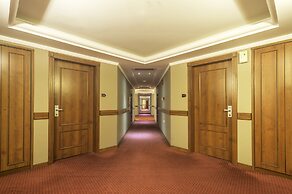 Royal Hotel
