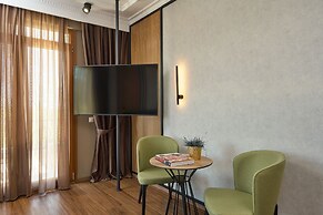 Royal Hotel