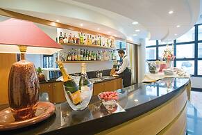 Astoria Suite Hotel