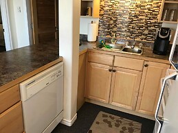 Acker Vacation Homes & Suites