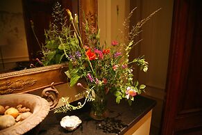 Padaste Manor