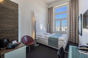 Copenhagen Island Hotel