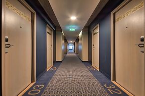 Go Hotel Shnelli