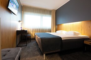 Go Hotel Shnelli
