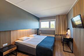 Go Hotel Shnelli