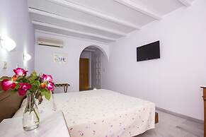Naxos Holidays