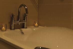 Killarney Oaks Hotel